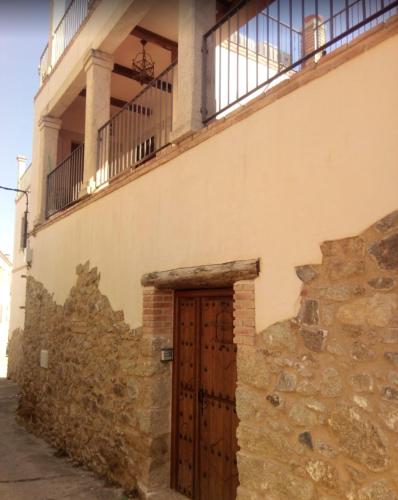 One bedroom house with city view and terrace at Lagartera