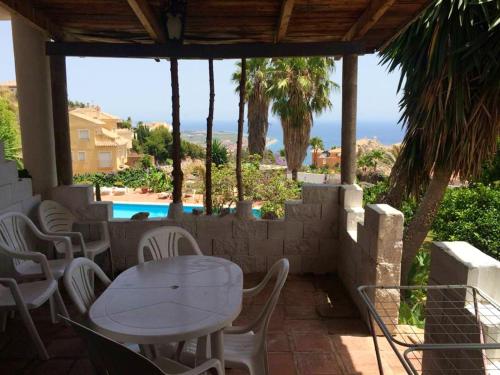 3 bedrooms house with sea view shared pool and furnished terrace at Salobrena 2 km away from the beach