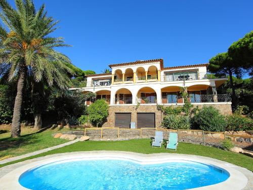 Holiday Home Puig Romani-2