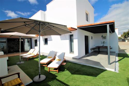 Holiday House and Spa Lanzarote