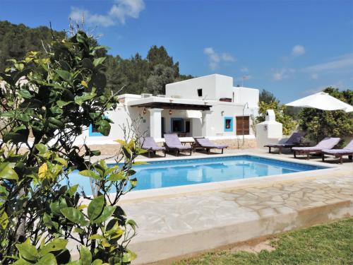 Holiday Villa Can Caus with private Pool, Child Friendly