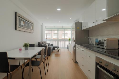 C59 - Homey New 4 Bedroom Apartment
