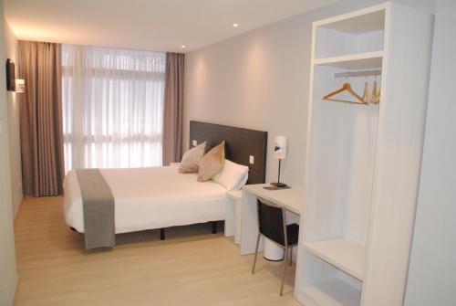 Hostal Aslyp 114