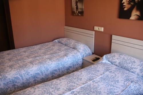 Hostal Burgales