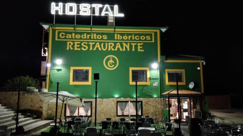Hostal Catedritos Ibéricos A-5 Km 154 A 1 Km De Herreruela De Oropesa