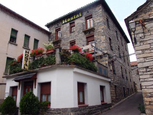 Hostal Pirineos