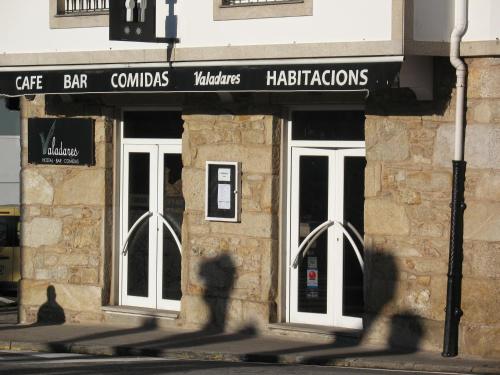 Hostal Valadares