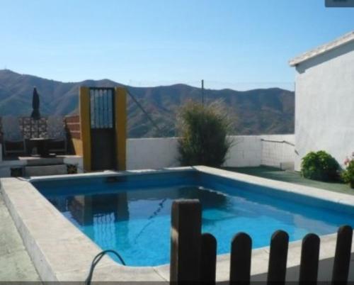 House - 4 Bedrooms with Pool and WiFi - 08797