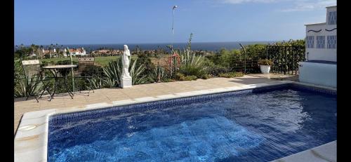 house private heated pool amazing view on golf ocean 3 bedrooms 3 bathrooms 6 to 8 adults 3-17 years old children being considered adults and in addition 0-2 years old children are welcome for free