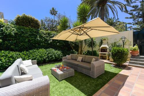 House With Cozy Garden Bbq And Free Parking