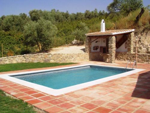 Pretty Cottage in Villanueva de la Concepcion with Pool