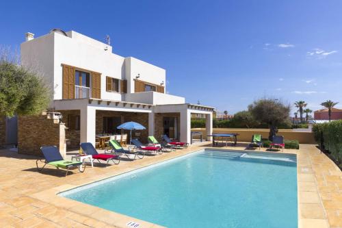 Ibiza 4 bedroom villa, Cala n Blanes