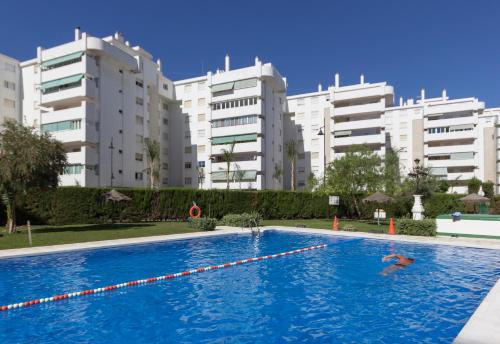 Immaculate 3-Bed Apartment in Fuengirola