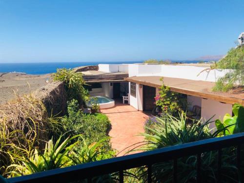 Immaculate 3-Bed House with a Sea View in Macher