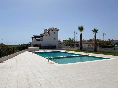 Immaculate Apartment Overlooking The Lovely Pool On The Prestigious Mar Menor Golf Resort Cei35-5