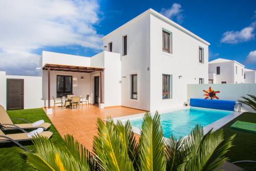 Impeccable modern 2-Bed Villa - Casa Michelle