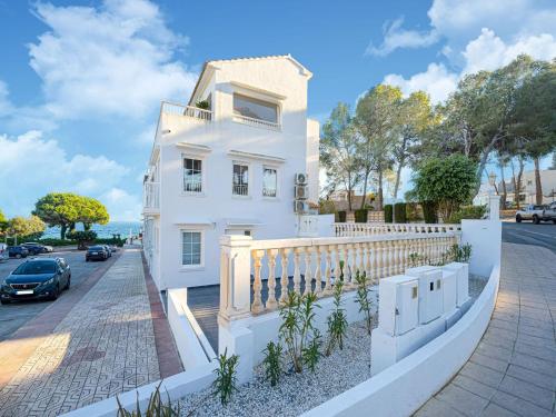 Inviting holiday home in Moraira near the sea