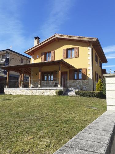 Casa Rural Izarrak