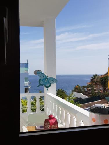 The Dragonfly Exclusive Private Loft 100m Beach - Sea View Terrace - Smarttv - Minibar - Coffe&Tea Service Included - Ideal Location For Your Dream Holidays!