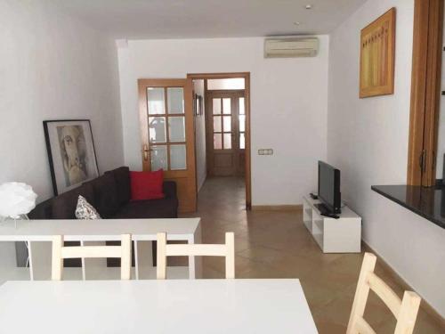 Nice And Quiet Flat In Premià De Mar Hutb