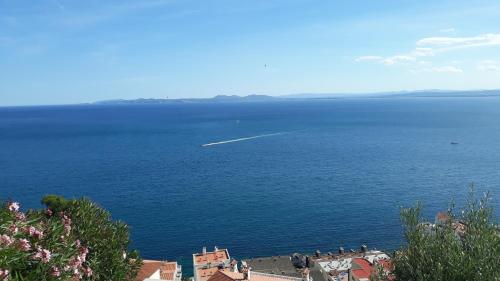 La Dicha -Vista al mar, piso moderno