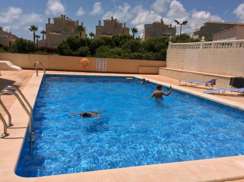 Modern 2 Bedroom Apartment In Playa Flamenca