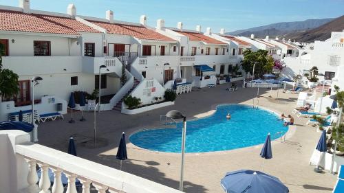 Large loft in Los Cristianos with Wi-Fi and pool