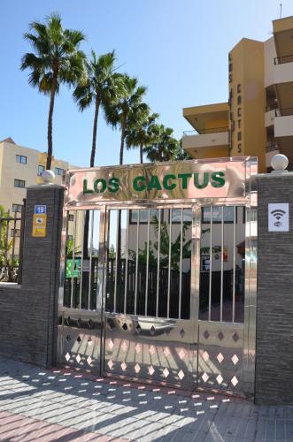 Los Cactus