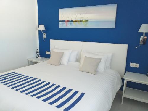Apartment La Vela Azul -Swimming Pools & Tennis Court- Free Ac & Wifi-Residencia Los Pocillos