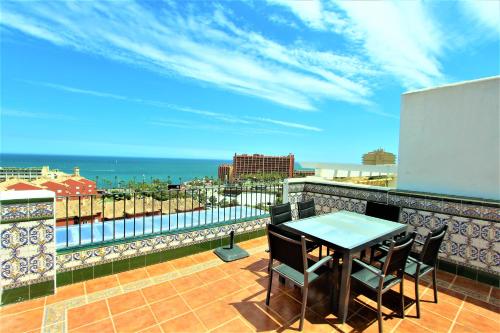 Lomas De Mena, 21 - Ático Con Vistas Al Mar - Piscina Y Barbacoa - Parking Gratis - Excelente Conexión Wifi