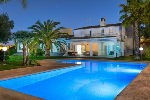 Luxury Villa Premium Salinas