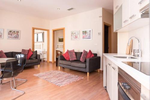 Modern 2 Bed Apartment in Historic Centre