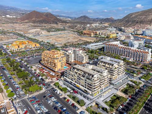 Luminoso apto en Los Cristianos, muy cerca del mar - Valdes Center