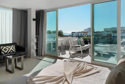 Luxurious 3 Bed Penthouse Puerto Banus with amazing roof terrace