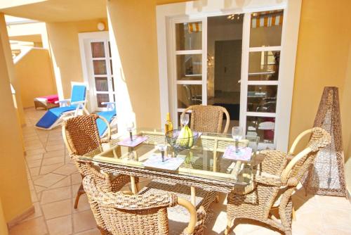 Luxury 2 bedroom apartment in El Duque, Costa Adeje