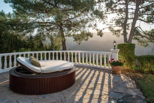 Luxury 7 Bed villa in exclusive El Madronal ,marbella, Andalucia