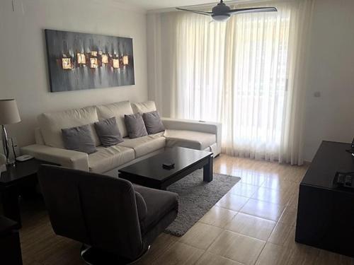Luxury apartment near Arenal beach, Javea. Sleeps 8. Fully equipped. Full A/Con