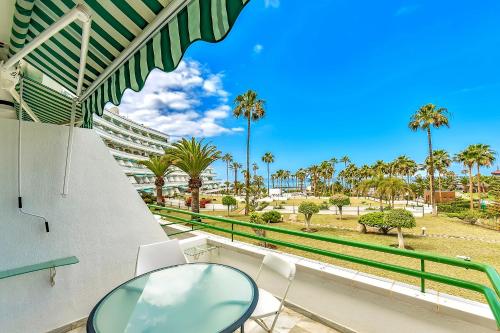 Luxury apartment with ocean view