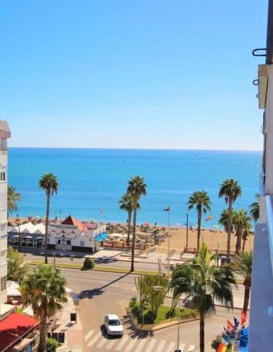 Victoria luxury beachfront apartment in Benalmadena Costa