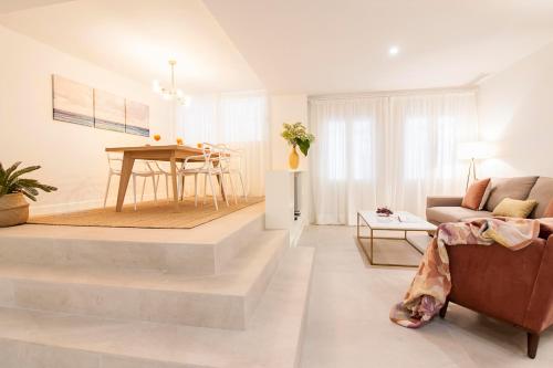 Miramar Luxury FresApartments by Bossh! Apartments