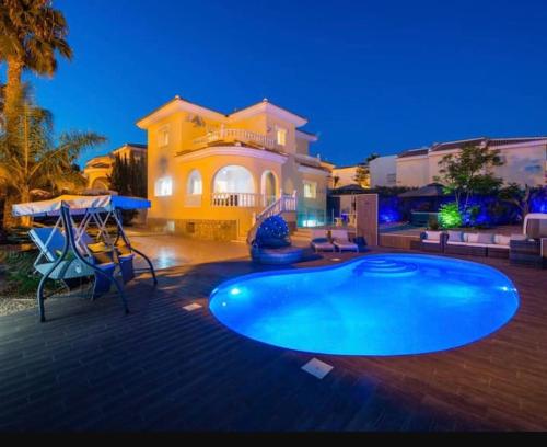 Luxury Private Villa Casa JoJo own Pool & Hot tub