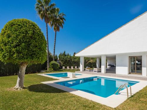 Luxury villa 11 puerto banus