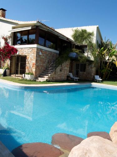 luxury villa in residential area of ??benidorm