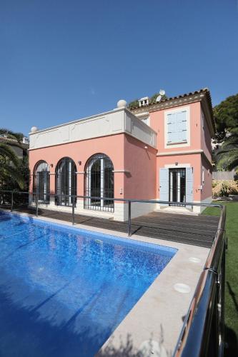 Luxury villa located in the exclusive area of ??Finestrat