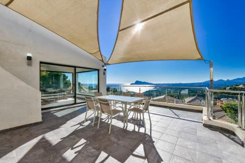 Altea Hills Luxury Villa with Guest House