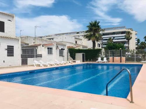 Preciosa casa adosada con piscina comunitaria ideal vacaciones en familia