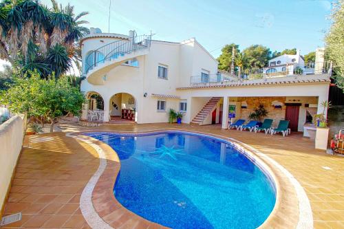 May - pretty holiday property with private pool in Benissa
