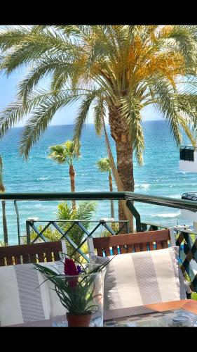 Mi Capricho 3a Beachfront- Apartment With Sea View - Costa Del Sol