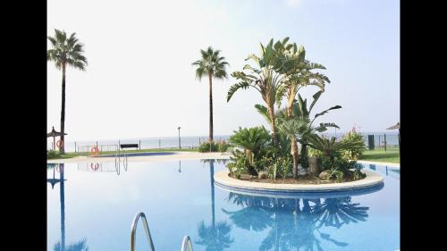 Mi Capricho A11 Beachfront - Apartment With Sea View