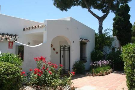 Miraflores Spacious Garden House Mijas Near Beach Ir33